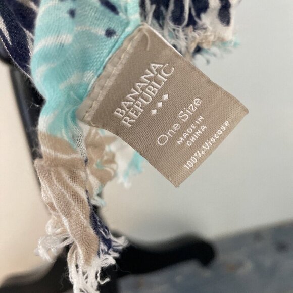 Floral Banana Republic Rectangular Scarf w/Unfinished Hem - 64" x 20" (U5) - Picture 7 of 7